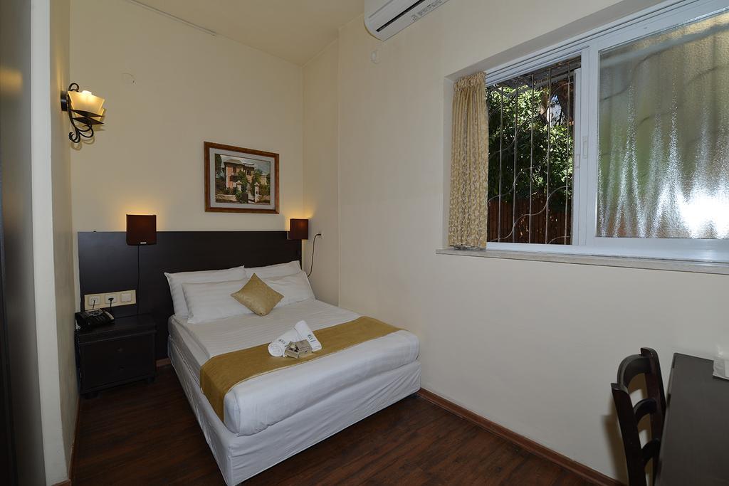 A Little House In Rechavia Hotel Jeruzalem Buitenkant foto