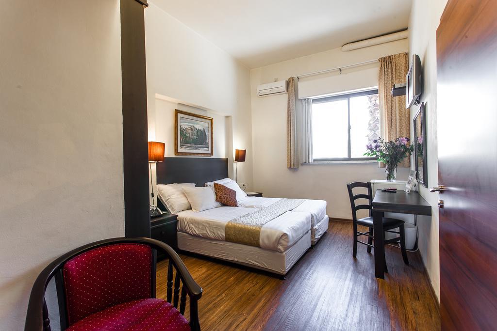 A Little House In Rechavia Hotel Jeruzalem Buitenkant foto