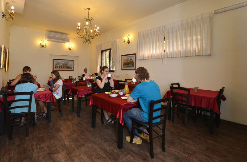 A Little House In Rechavia Hotel Jeruzalem Buitenkant foto