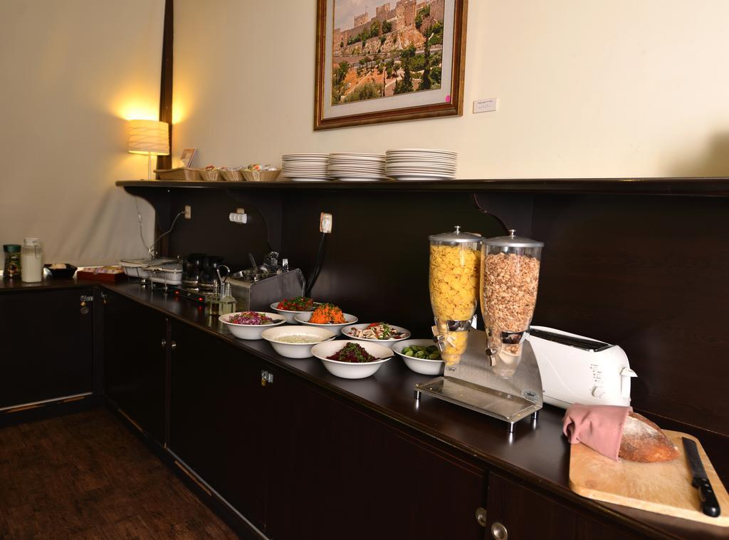 A Little House In Rechavia Hotel Jeruzalem Buitenkant foto