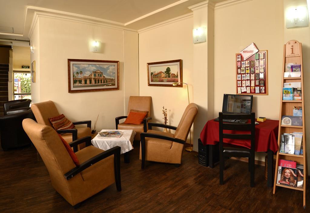 A Little House In Rechavia Hotel Jeruzalem Buitenkant foto